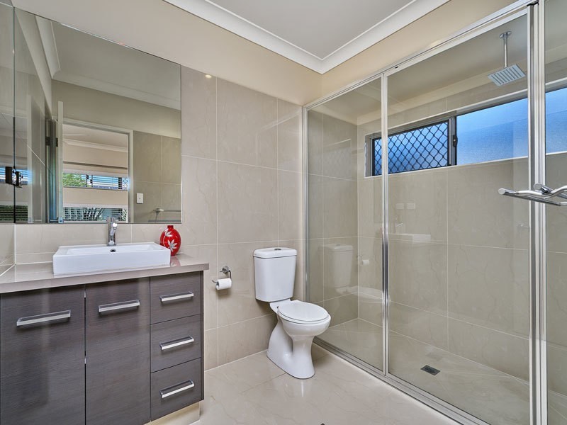 39 Seaways Street, Trinity Beach QLD 4879