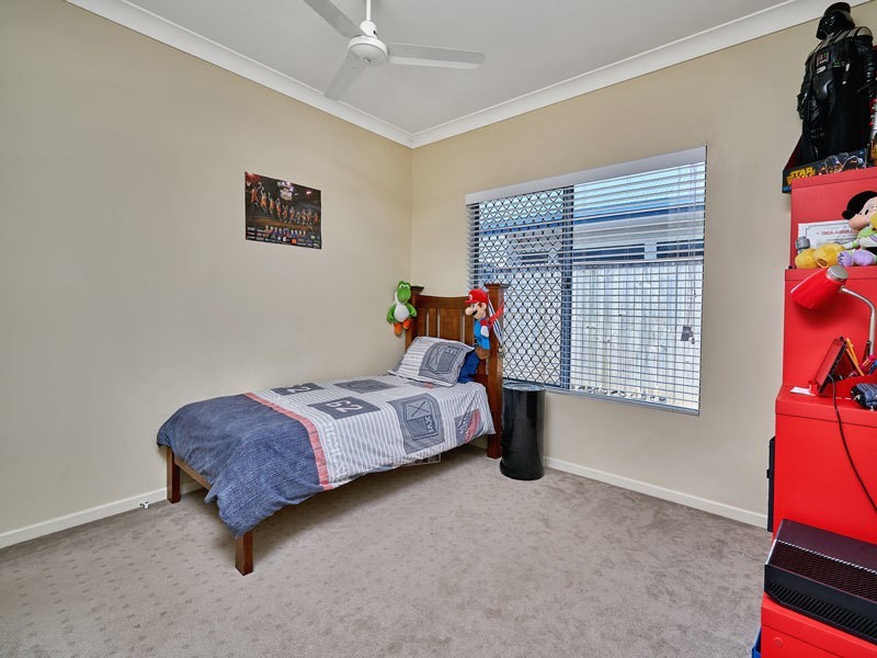 39 Seaways Street, Trinity Beach QLD 4879