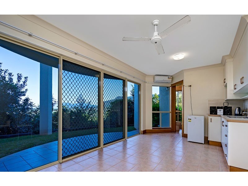 Mooroobool QLD 4870