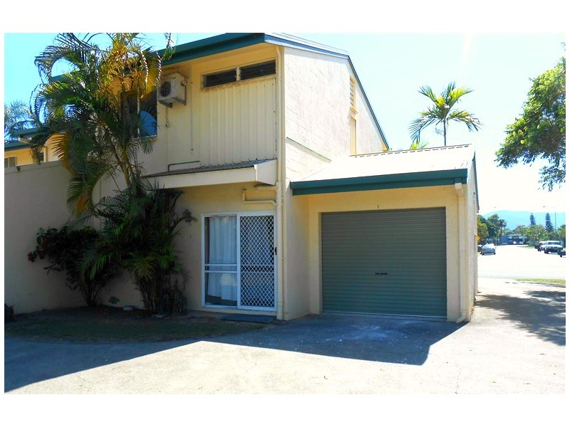 1/11 Pioneer Street, Manoora QLD 4870