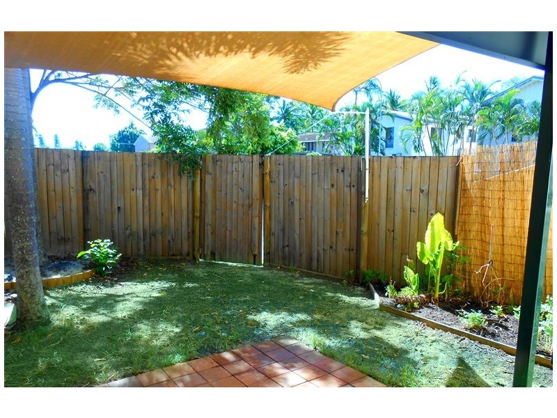 1/11 Pioneer Street, Manoora QLD 4870