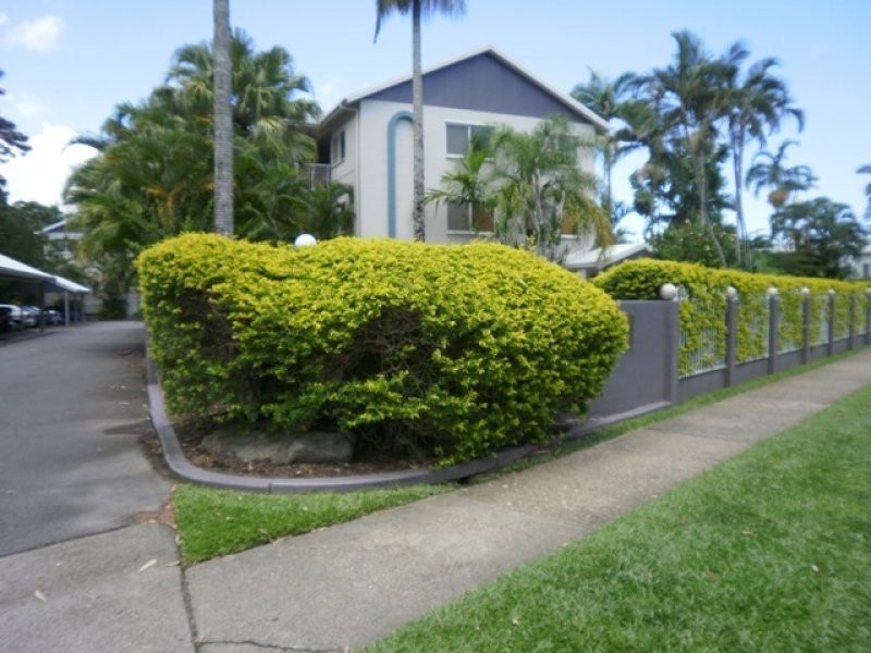 6/40-42 Old Smithfield Road, Freshwater QLD 4870