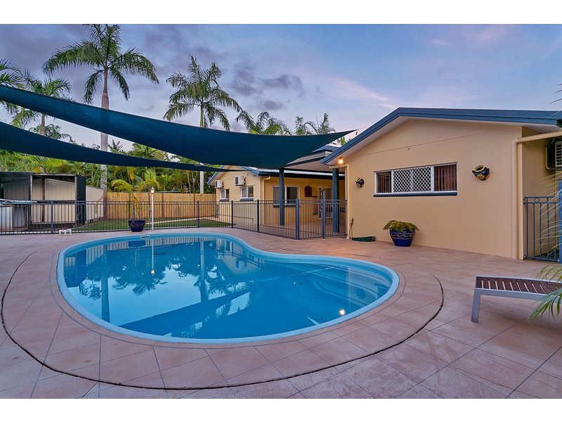 3 Dugong Close, Bentley Park QLD 4869