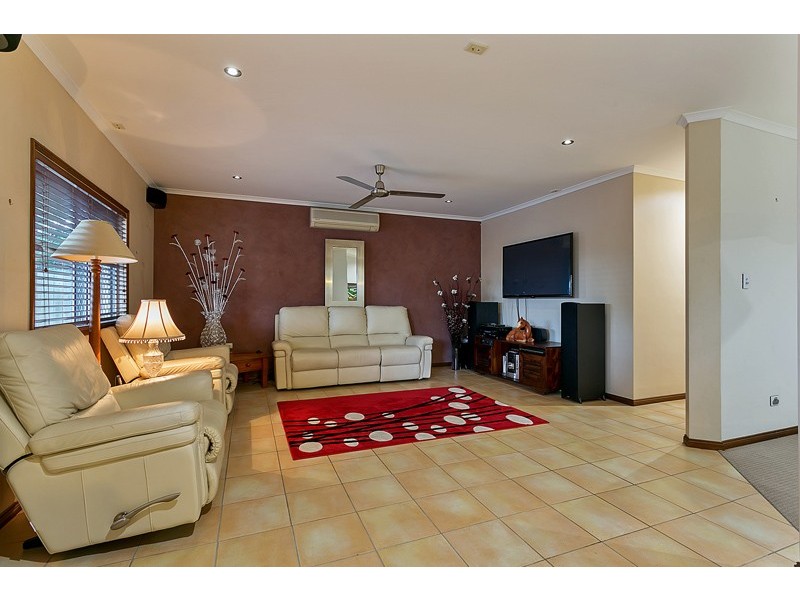 3 Dugong Close, Bentley Park QLD 4869