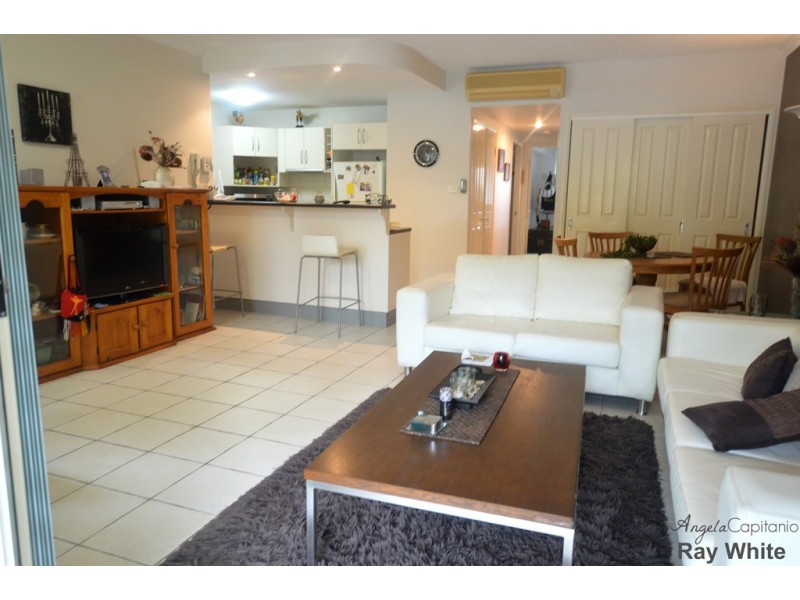 8/30-32 Digger Street, Cairns North QLD 4870