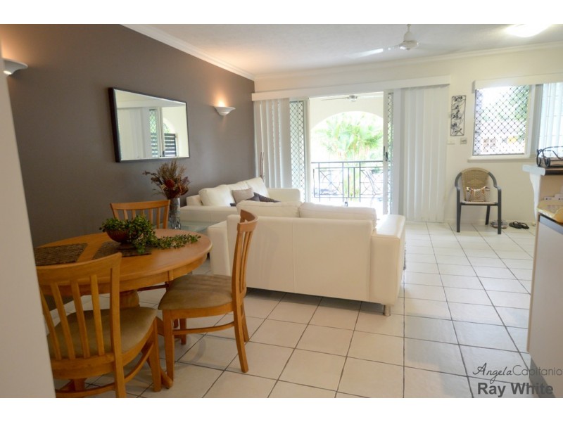 8/30-32 Digger Street, Cairns North QLD 4870