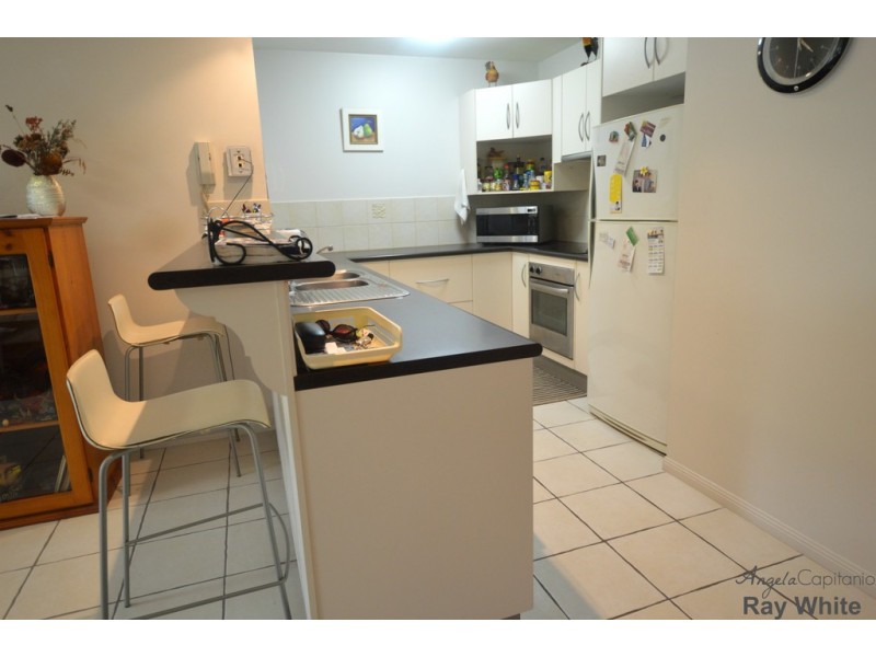 8/30-32 Digger Street, Cairns North QLD 4870