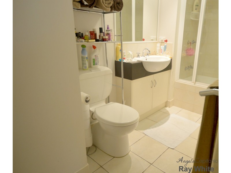 8/30-32 Digger Street, Cairns North QLD 4870