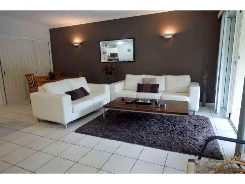 8/30-32 Digger Street, Cairns North QLD 4870