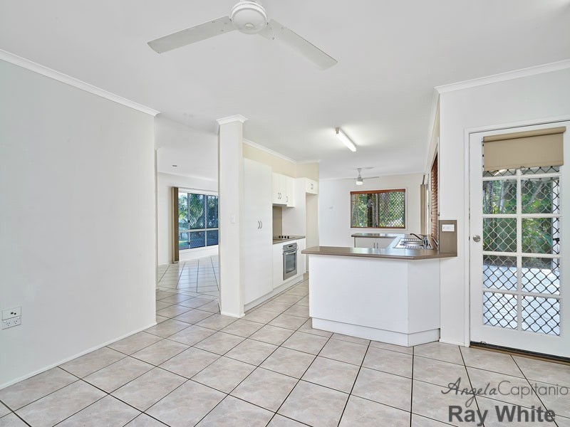 1 Summer Hill Drive, Mooroobool QLD 4870