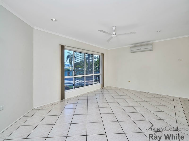 1 Summer Hill Drive, Mooroobool QLD 4870