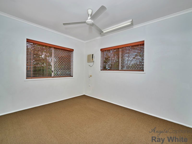 1 Summer Hill Drive, Mooroobool QLD 4870