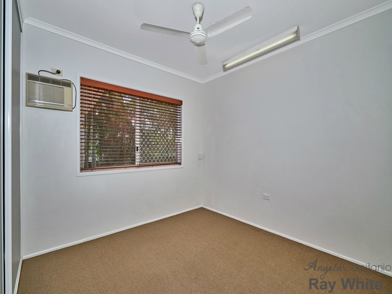 1 Summer Hill Drive, Mooroobool QLD 4870