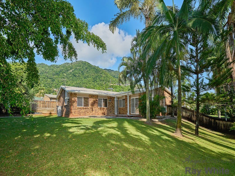 1 Summer Hill Drive, Mooroobool QLD 4870