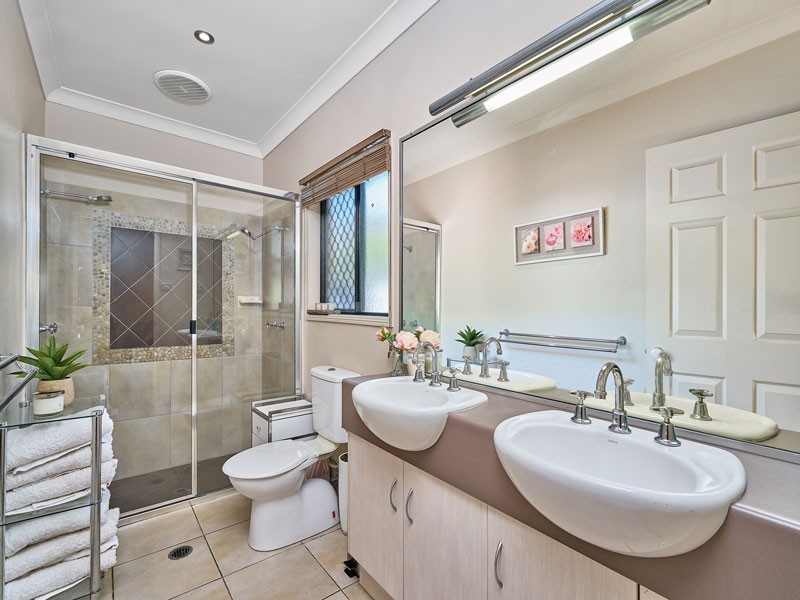 69 Jungara Road, Redlynch QLD 4870