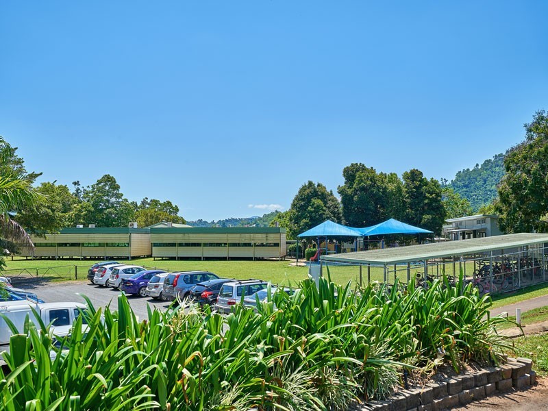 69 Jungara Road, Redlynch QLD 4870