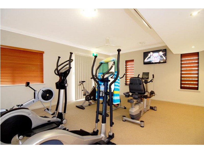 2404/40 Clifton Road, Clifton Beach QLD 4879