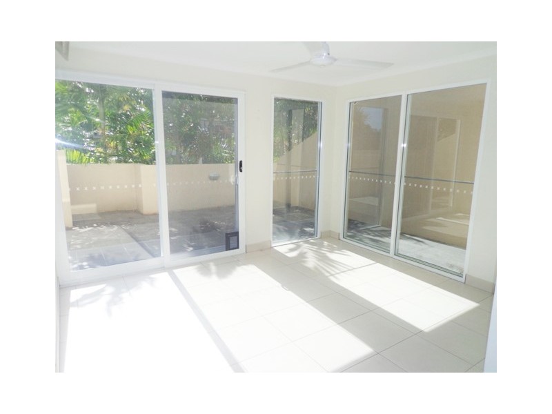 1/21 Digger Street, Cairns North QLD 4870