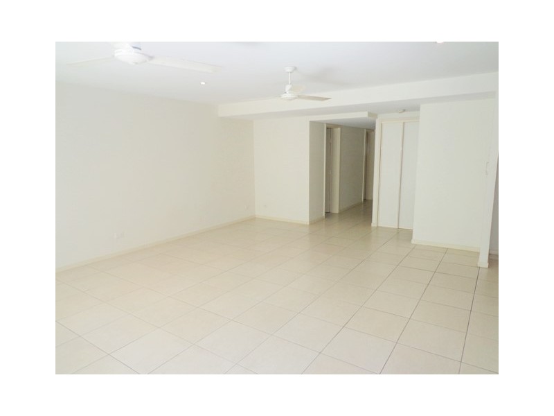 1/21 Digger Street, Cairns North QLD 4870
