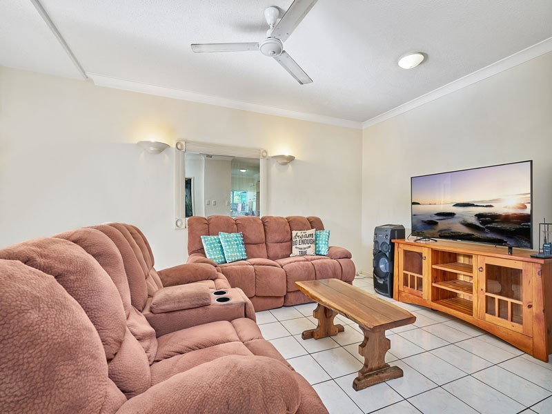 2/16 Ingham Court, Mooroobool QLD 4870