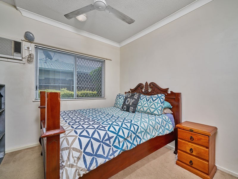 2/16 Ingham Court, Mooroobool QLD 4870