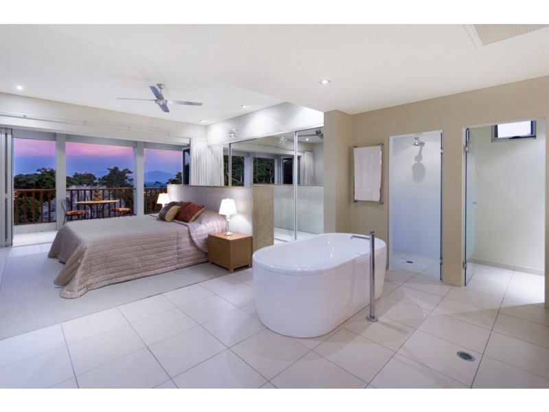 44 Gloucester Street, Whitfield QLD 4870