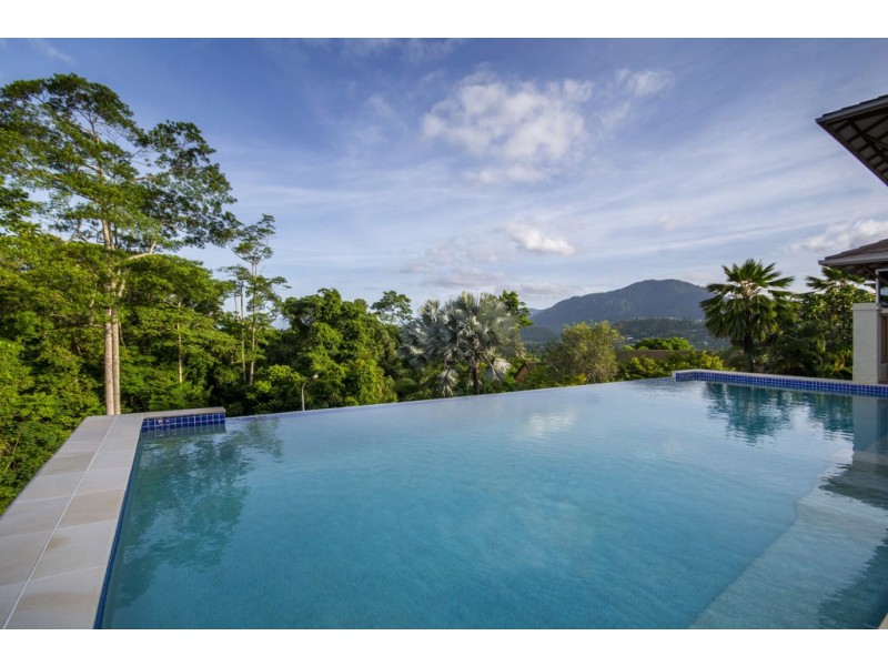 44 Gloucester Street, Whitfield QLD 4870