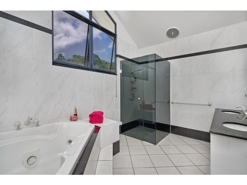 48 Summer Hill Drive, Mooroobool QLD 4870