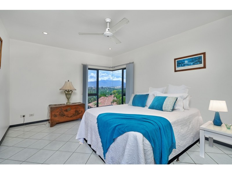 48 Summer Hill Drive, Mooroobool QLD 4870