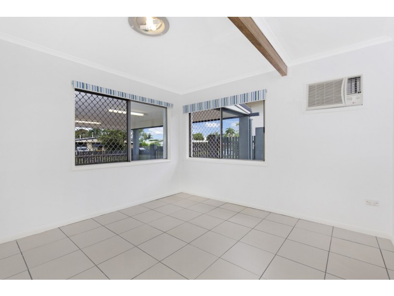 7 Milano Street, Woree QLD 4868