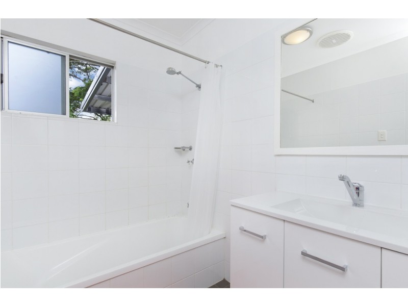 7 Milano Street, Woree QLD 4868