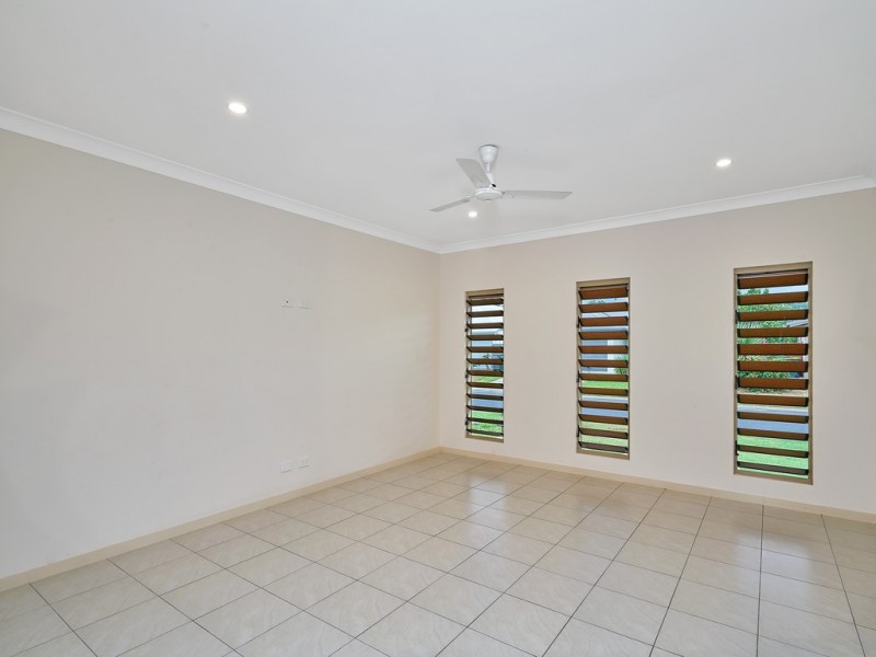 25 Fossilbrook Bend, Trinity Park QLD 4879