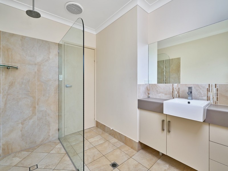 25 Fossilbrook Bend, Trinity Park QLD 4879