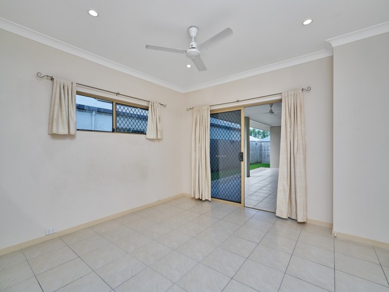 25 Fossilbrook Bend, Trinity Park QLD 4879