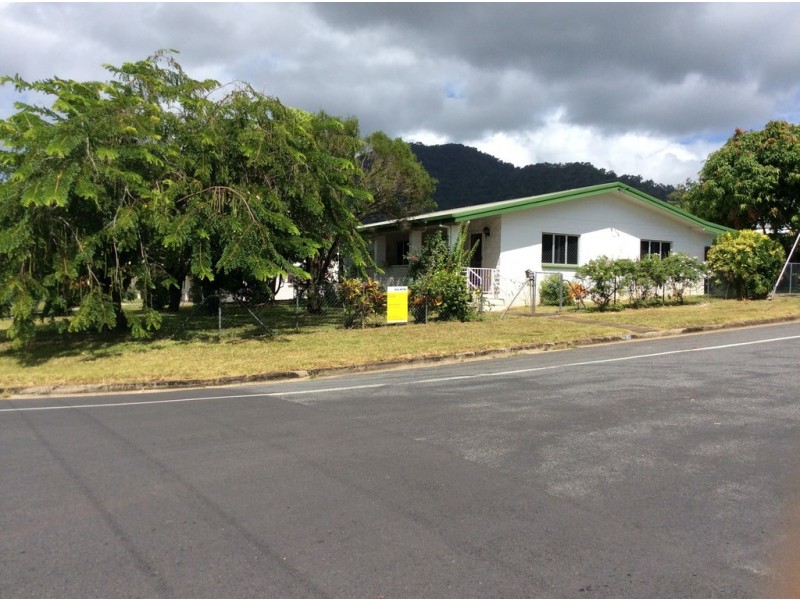 85 McManus Street, Whitfield QLD 4870