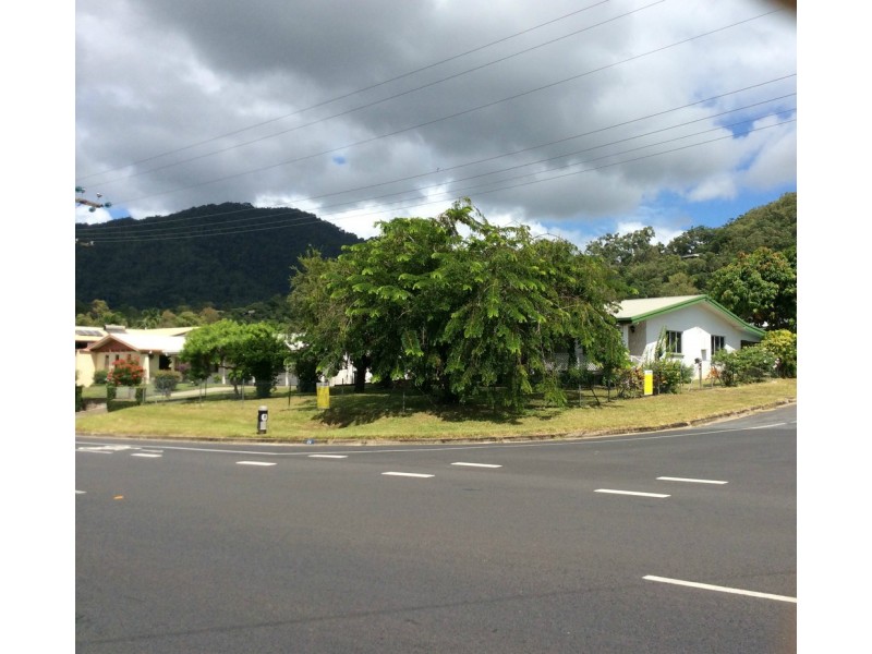85 McManus Street, Whitfield QLD 4870