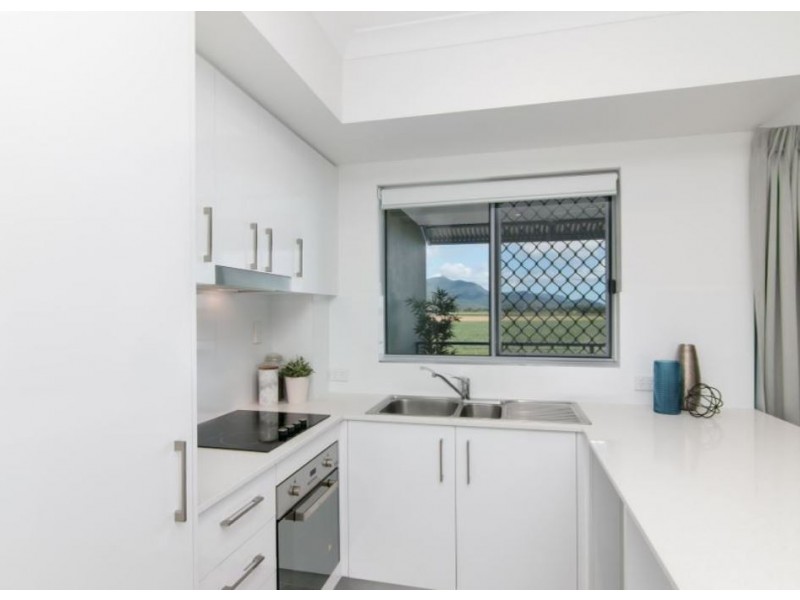 4/211-212 Kamerunga Road, Freshwater QLD 4870