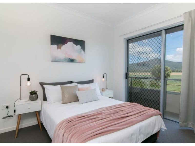 4/211-212 Kamerunga Road, Freshwater QLD 4870
