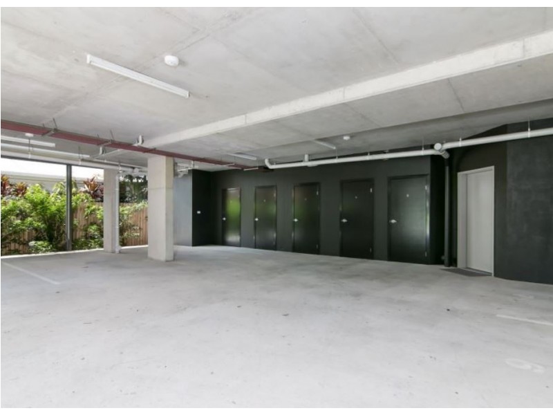 4/211-212 Kamerunga Road, Freshwater QLD 4870