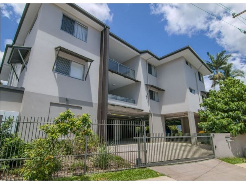 4/211-212 Kamerunga Road, Freshwater QLD 4870