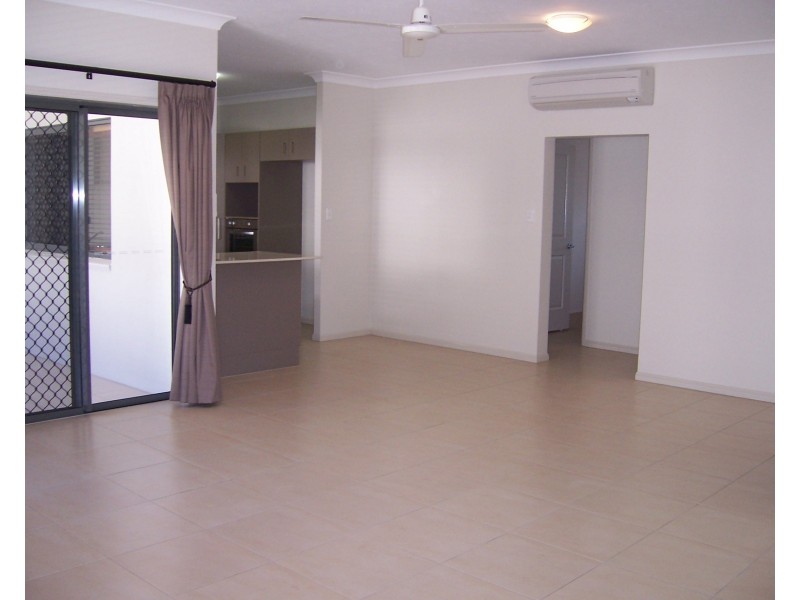 15/14-16 Macilwraith Street, Manoora QLD 4870