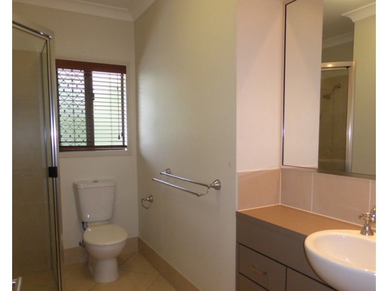 15/14-16 Macilwraith Street, Manoora QLD 4870