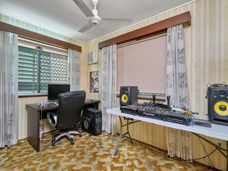 23-25 Nelson Street, Bungalow QLD 4870