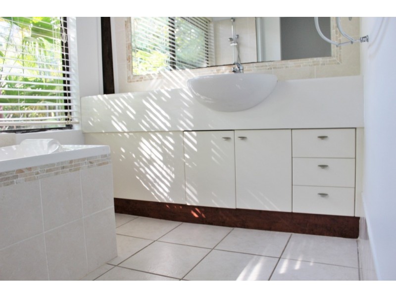 Bayview Heights QLD 4868