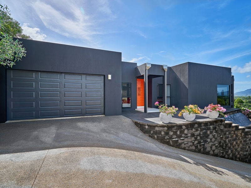 10 Sunbird Drive, Woree QLD 4868