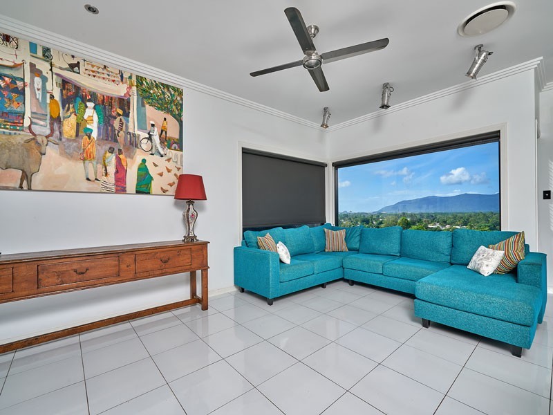 10 Sunbird Drive, Woree QLD 4868
