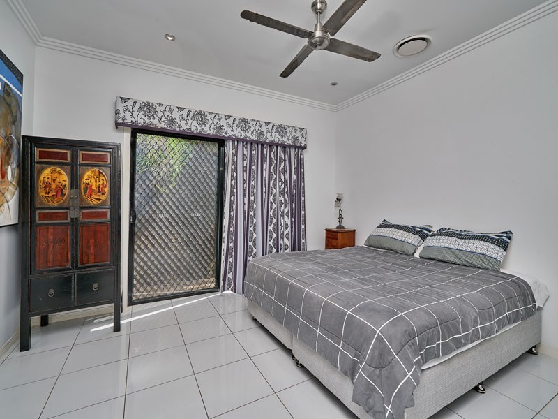 10 Sunbird Drive, Woree QLD 4868