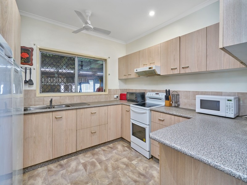 58/2-6 Kamerunga Villas, Lake Placid, Caravonica QLD 4878