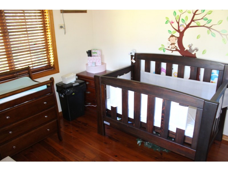 4 Bee Close, Bentley Park QLD 4869