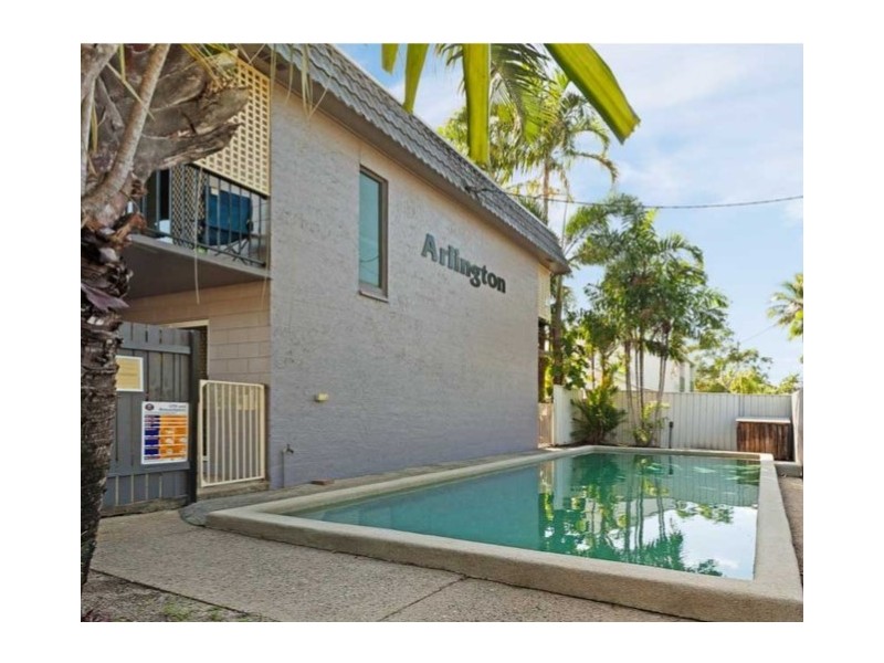 2/120 Greenslopes Street, Edge Hill QLD 4870